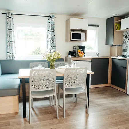 Mobil Home Xxl 4 Chambres - Camping Les Pins Erquy Exterior photo